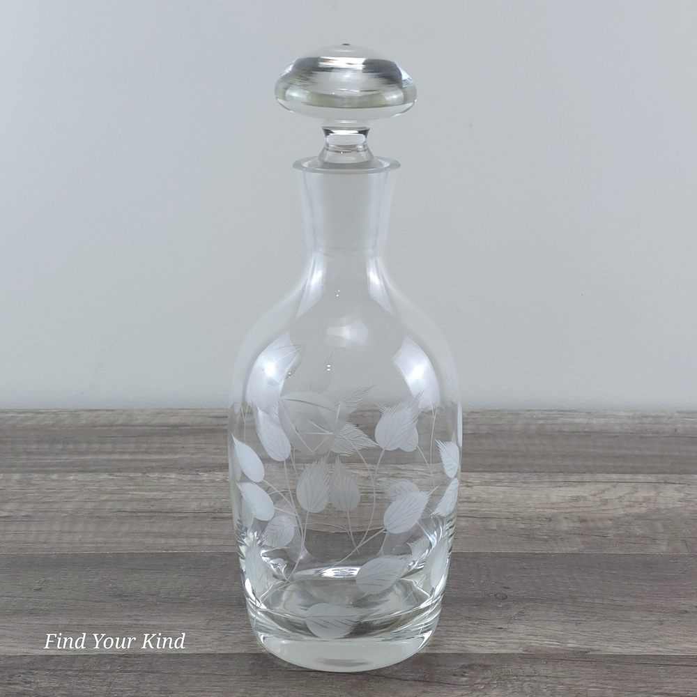 Vintage Floral leaf Etched Crystal Decanter w/ Stopper 10.5"  VTG Alcohol bottle